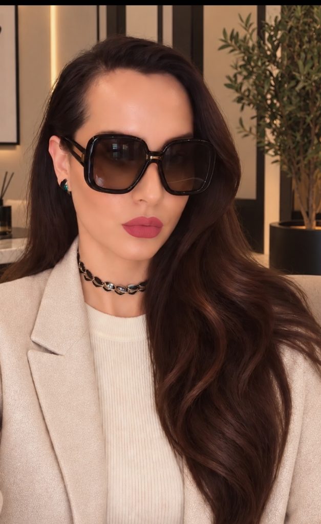 Katarina Manić, Direktor